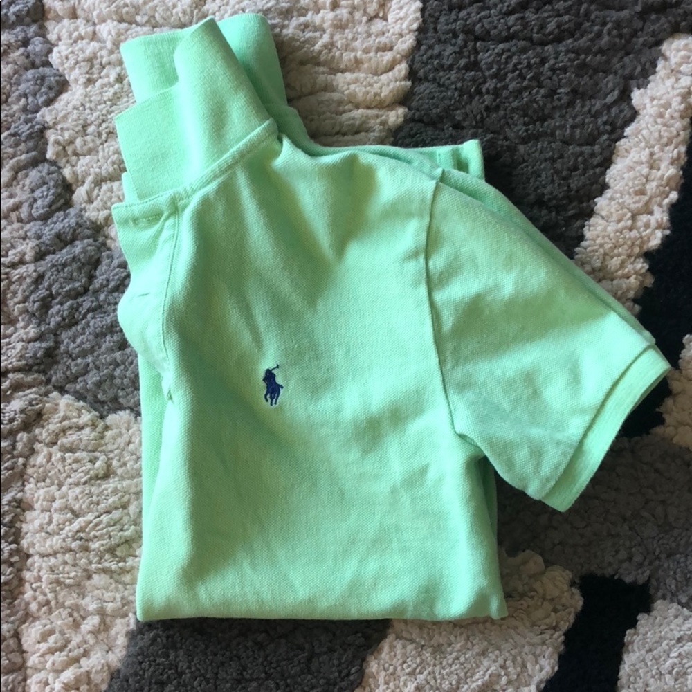 Polo - Picture 2 of 2